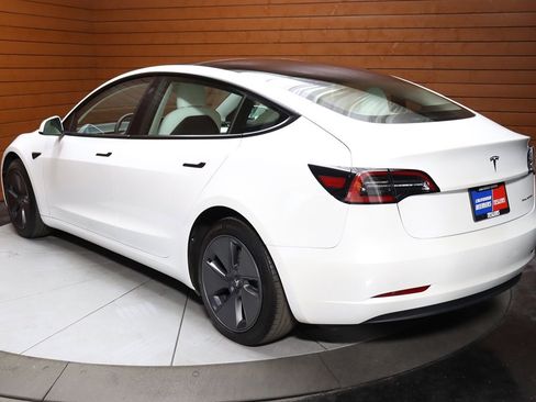 Used 2023 Tesla Model 3 Standard Range RWD image 10