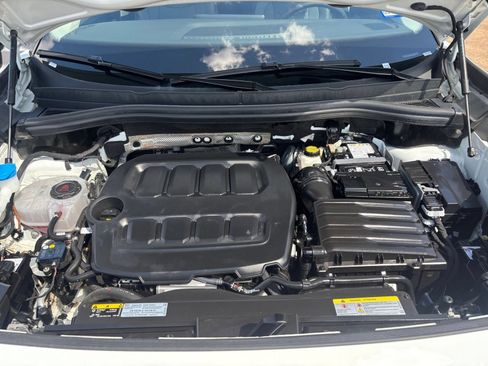 Used 2026 Volkswagen Tiguan SE AWD/4WD image 33