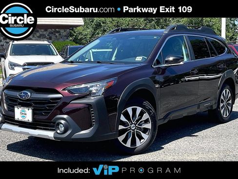 Certified 2025 Subaru Outback Limited AWD/4WD image 1