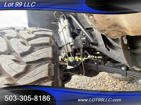 Used 2009 GMC Sierra 2500 SLT w/ Entertainment Package AWD/4WD image 57