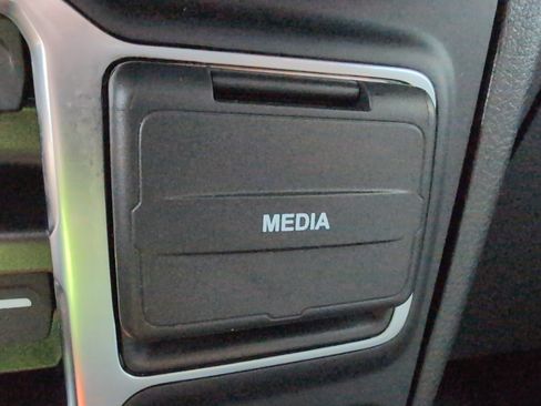 Used 2024 Jeep Gladiator Mojave AWD/4WD image 41
