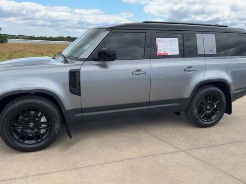 Used 2024 Land Rover Defender 130 S AWD/4WD image 5
