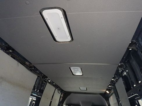 Used 2019 Mercedes-Benz Sprinter 170 image 27