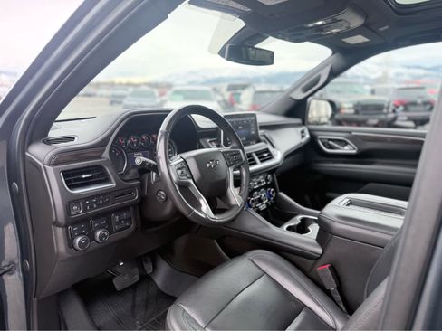 Used 2021 Chevrolet Tahoe Z71 w/ Luxury Package image 11