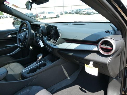 New 2026 Chevrolet Trax RS w/ Sunroof Package FWD image 10