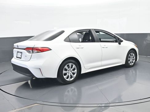 Used 2023 Toyota Corolla LE FWD image 6