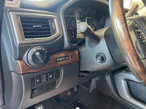 Used 2018 Nissan Titan Platinum Reserve image 14