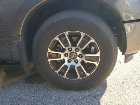 Certified 2024 Nissan Titan SV w/ SV Convenience Package image 4