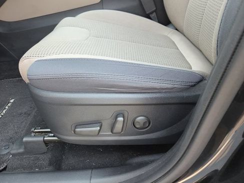 Used 2020 Hyundai Santa Fe SEL FWD image 24