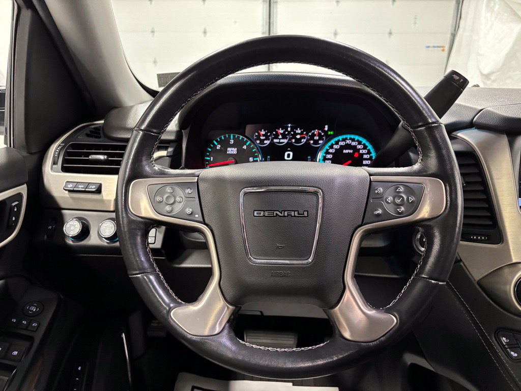 Used 2019 GMC Yukon Denali w/ Open Road Package AWD/4WD image 18