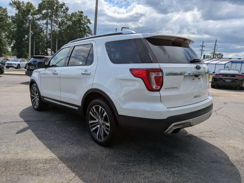 Used 2017 Ford Explorer Platinum AWD/4WD image 6