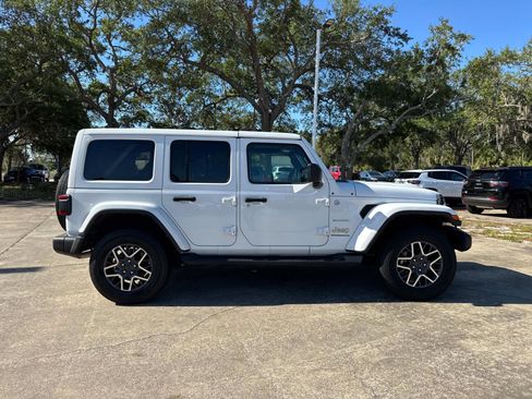 Certified 2024 Jeep Wrangler Unlimited Sahara AWD/4WD image 2