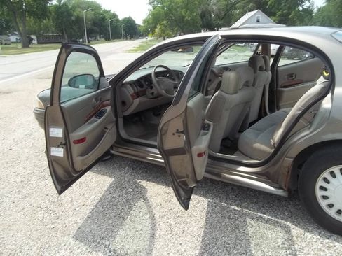 Used 2002 Buick Le Sabre Custom FWD image 8