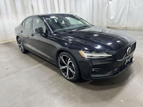Used 2024 Volvo S60 B5 Plus AWD/4WD image 4