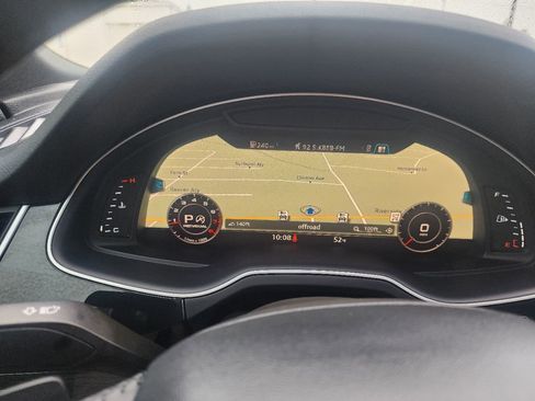 Used 2017 Audi Q7 3.0T Premium Plus image 21