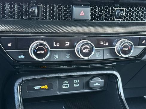 Used 2025 Honda CR-V EX-L image 17