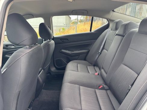 Used 2025 Nissan Altima 2.5 SV FWD image 25