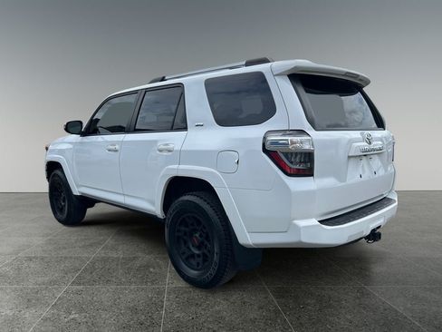 Used 2023 Toyota 4Runner SR5 Premium w/ SR5 Premium Package AWD/4WD image 7