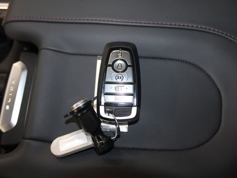 New 2025 Ford Expedition Max Active image 60