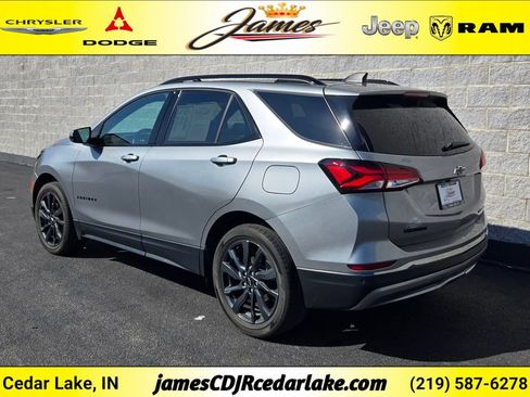 Used 2023 Chevrolet Equinox RS AWD/4WD image 3