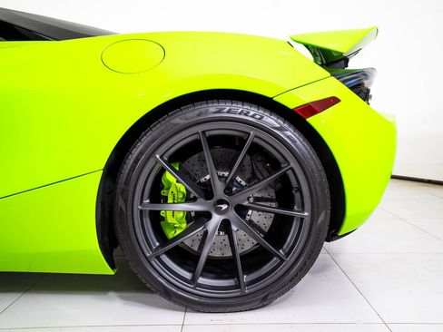 Used 2021 McLaren 720S Performance RWD image 19