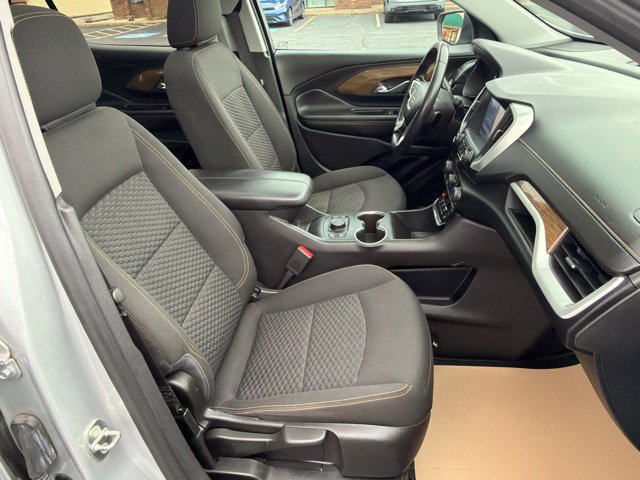 Used 2018 GMC Terrain SLE w/ Driver Convenience Package FWD image 19