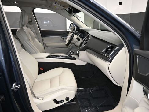 Used 2020 Volvo XC90 T5 Momentum w/ Protection Package image 42