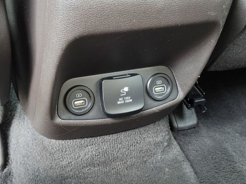 Used 2023 Hyundai Santa Fe Limited image 12