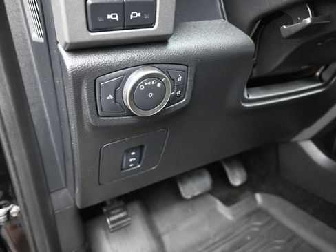Used 2018 Ford F150 Raptor w/ Equipment Group 801A Mid AWD/4WD image 13