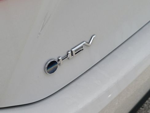 Used 2026 Toyota Camry SE FWD image 7
