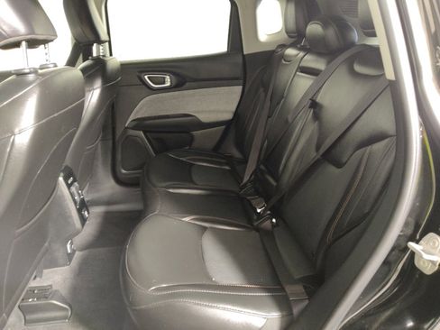 Used 2022 Jeep Compass Latitude AWD/4WD image 18