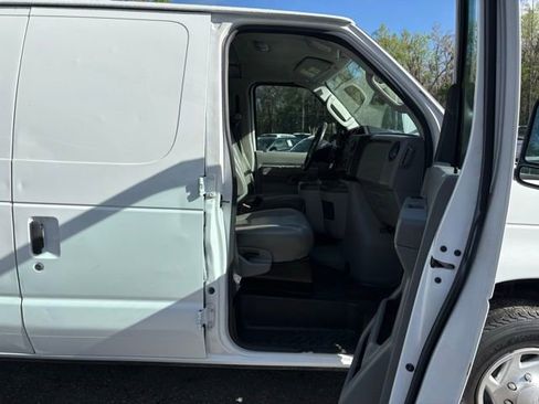 Used 2014 Ford E-250 and Econoline 250 w/ Commercial Cargo Van Package image 24
