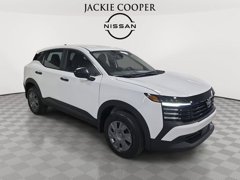 New 2026 Nissan Kicks S w/ Charging Package image 3