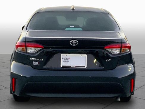 Used 2026 Toyota Corolla LE FWD image 5