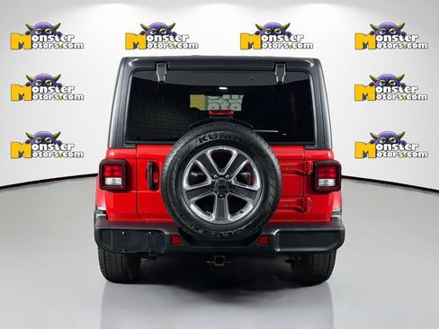 Used 2021 Jeep Wrangler Unlimited Sahara image 6