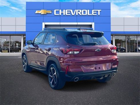Certified 2022 Chevrolet TrailBlazer RS w/ Sun and Liftgate Package image 5