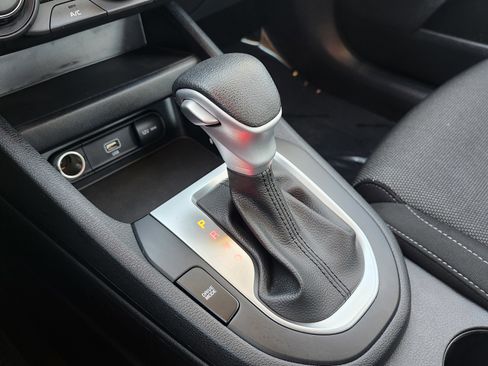 Used 2023 Kia Forte LXS image 28