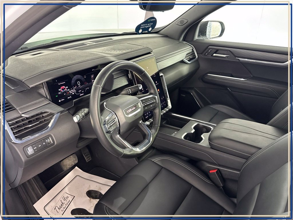 Certified 2026 GMC Acadia Elevation w/ Elevation Premium Package AWD/4WD image 17