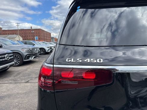 New 2026 Mercedes-Benz GLS 450 4MATIC image 7
