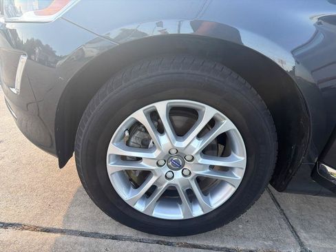 Used 2016 Volvo XC60 T5 Premier w/ Protection Package FWD image 36