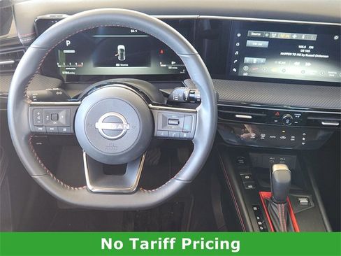 Certified 2025 Nissan Kicks SR image 25