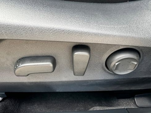 Certified 2025 Subaru Outback Premium w/ Popular Package #1A image 19