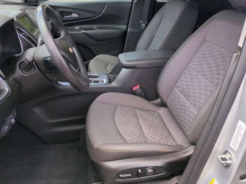Used 2019 Chevrolet Equinox LT FWD image 18