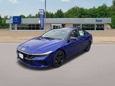 New 2026 Hyundai Elantra SEL Sport Premium FWD image 2