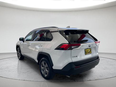 Certified 2024 Toyota RAV4 XLE AWD/4WD image 5