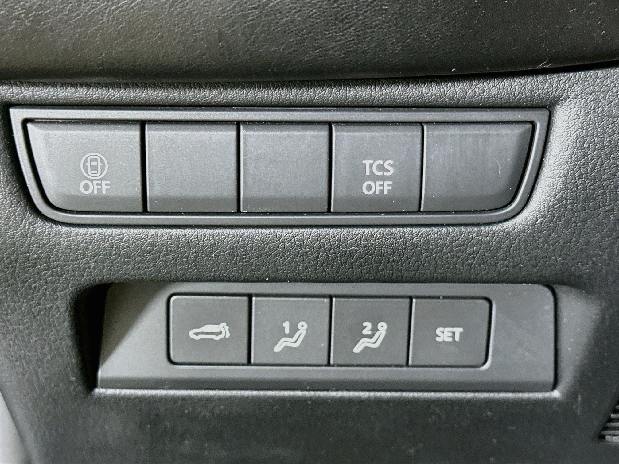 Used 2025 MAZDA CX-50 AWD 2.5 S w/ Premium Plus Pkg image 17