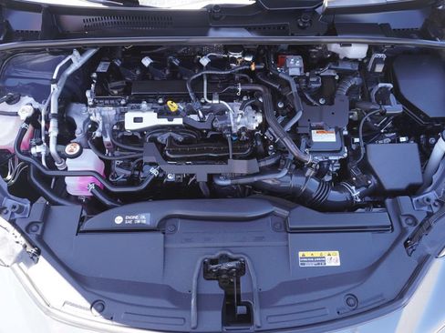 Certified 2023 Toyota Prius LE FWD image 21
