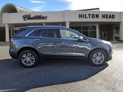 Used 2021 Cadillac XT5 Premium Luxury w/ LPO, Floor Liner Package image 7