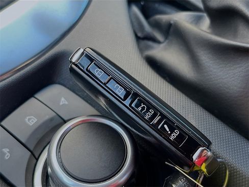 Used 2024 MAZDA MX-5 Miata RF Grand Touring image 32