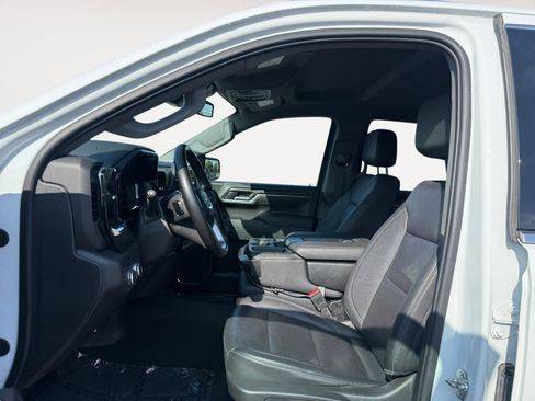 Used 2025 GMC Sierra 1500 SLT AWD/4WD image 10
